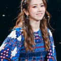 娱乐吃瓜小妹邓紫棋,娱乐圈的吃瓜女王，揭秘明星背后的故事”